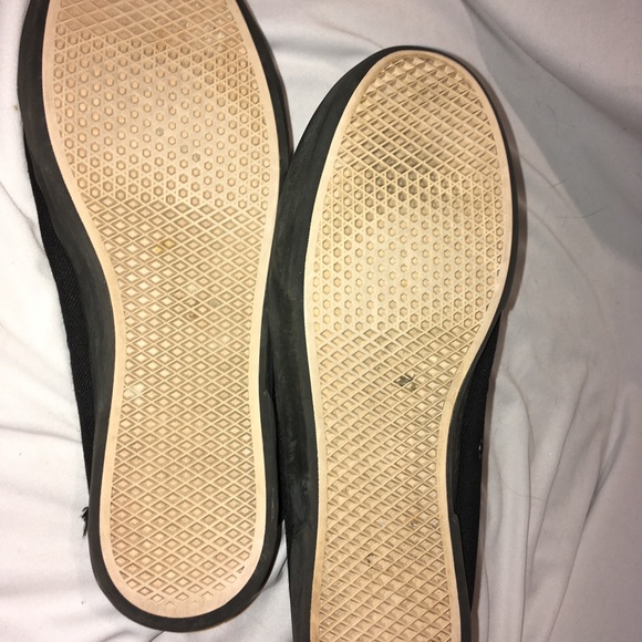 Vans - Picture 5 of 5